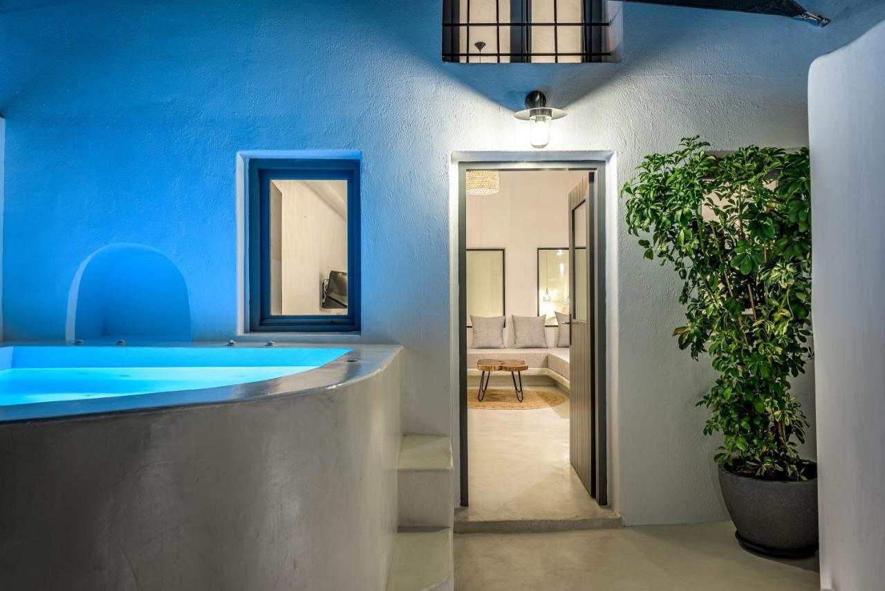 Anila Suites Fira  Extérieur photo