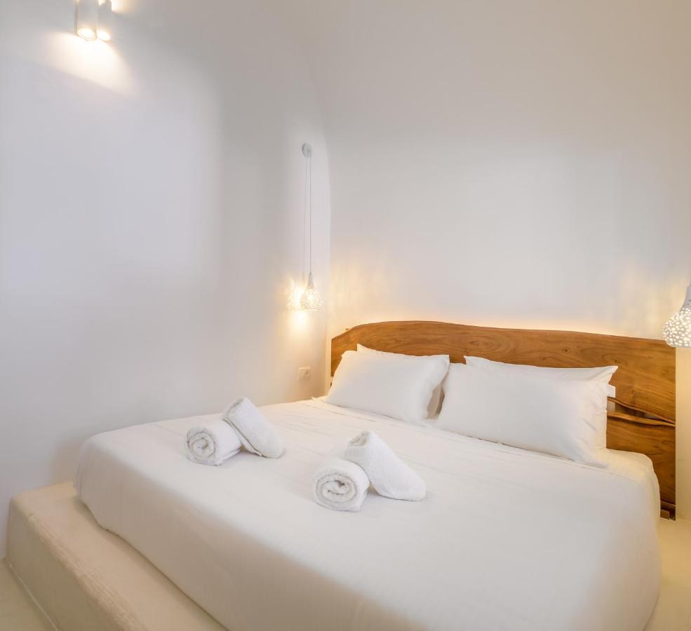 Anila Suites Fira  Extérieur photo