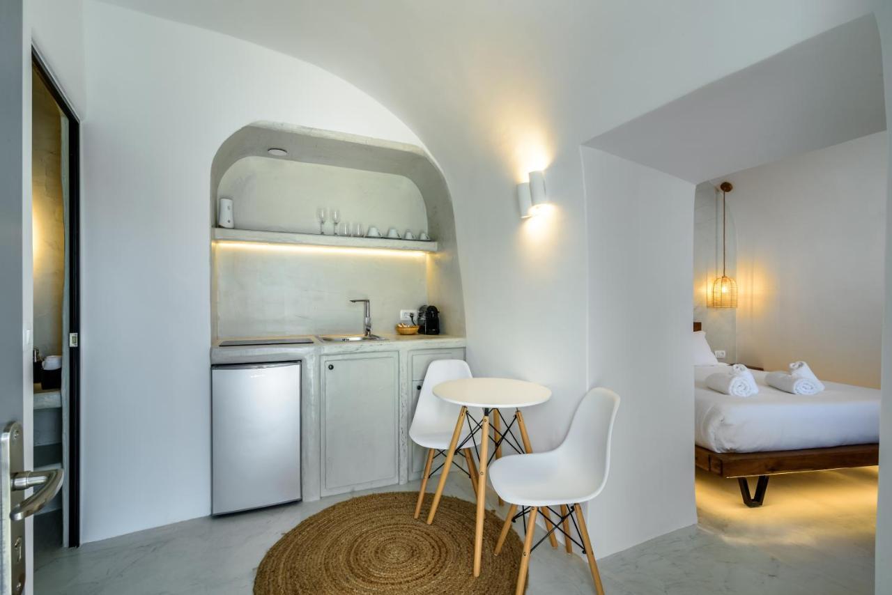 Anila Suites Fira  Extérieur photo