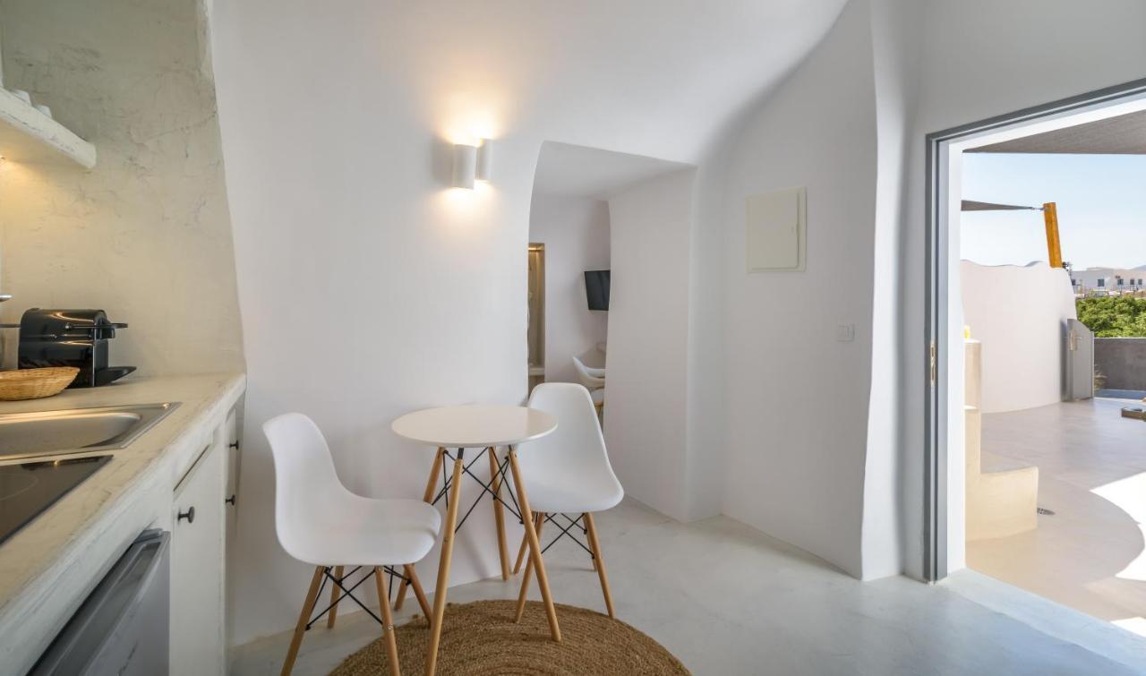 Anila Suites Fira  Extérieur photo
