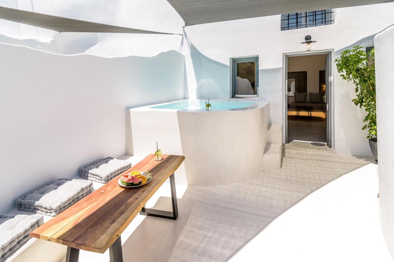 Anila Suites Fira  Extérieur photo