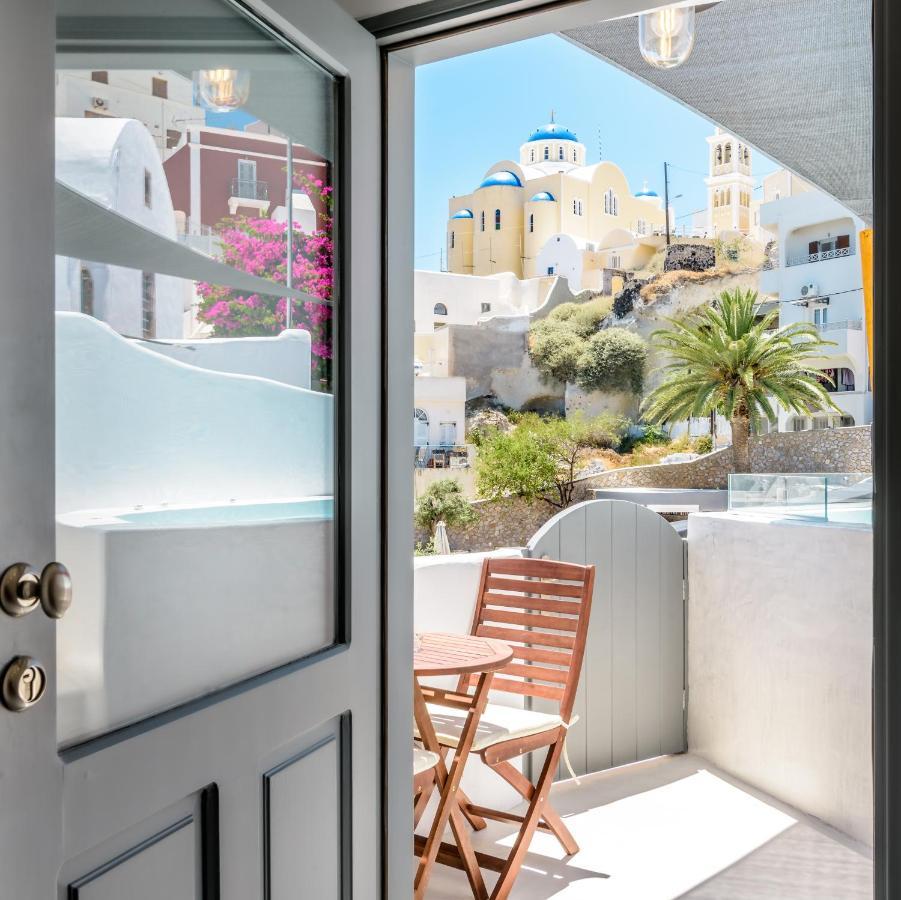 Anila Suites Fira  Extérieur photo