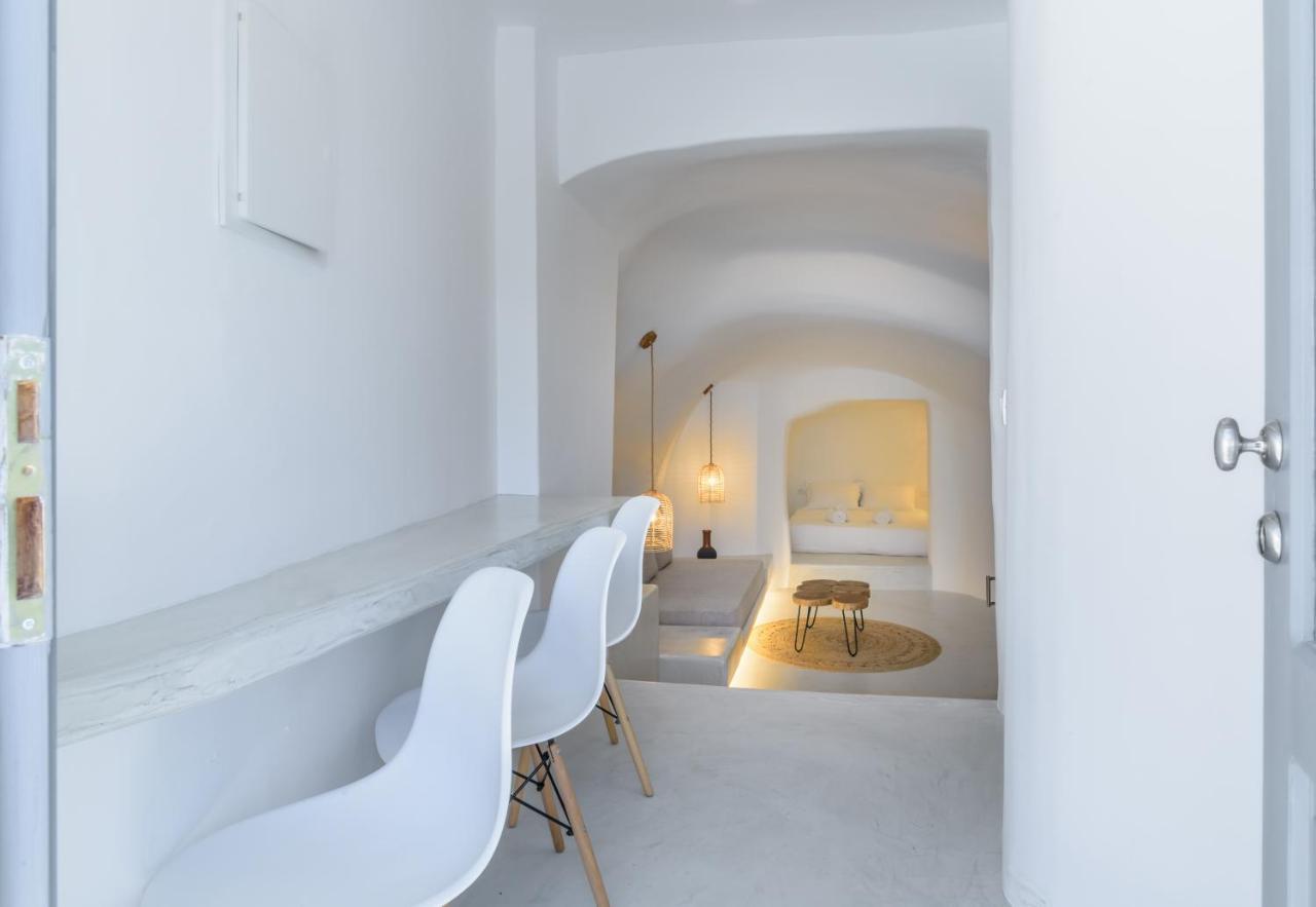Anila Suites Fira  Extérieur photo