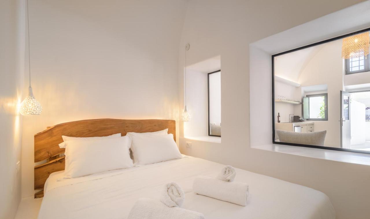 Anila Suites Fira  Extérieur photo